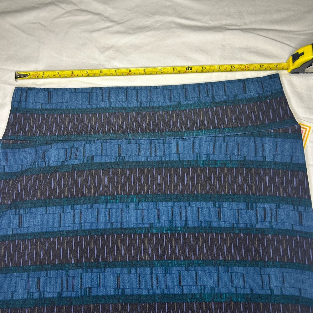 LuLaRoe 2XL 'Cassie' Pencil Skirt. SKU A27 - Picture 6 of 7